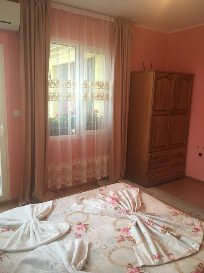 Guest House Hristina Sozopol Exterior foto